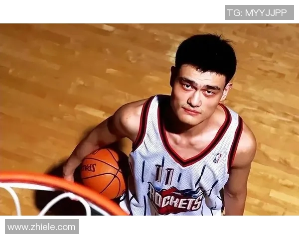 姚明的大哥:从篮球场到人生舞台的传奇旅程与家庭背后的故事